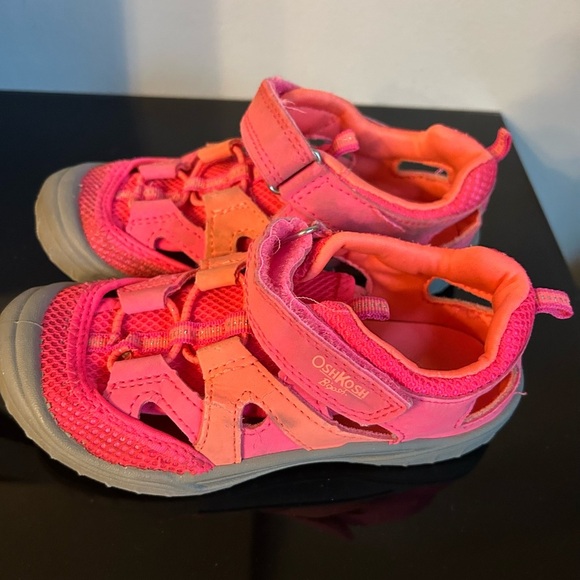 OshKosh B'gosh Pink and Gray Sandals Sporty Design - Picture 1 of 4